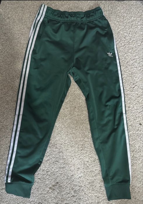 Conjunro de fato de treino da Adidas