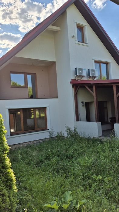 Будинок 17 хвилин від центру. Газове опалення. Сонячні панелі 30кВт