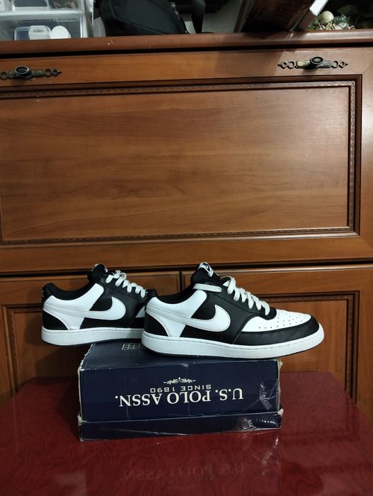 Кросівки           Nike    .