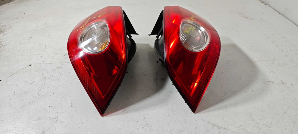RENAULT LAGUNA 2 2006 ROK Lewa i Prawa Lampa lewy i prawy tył