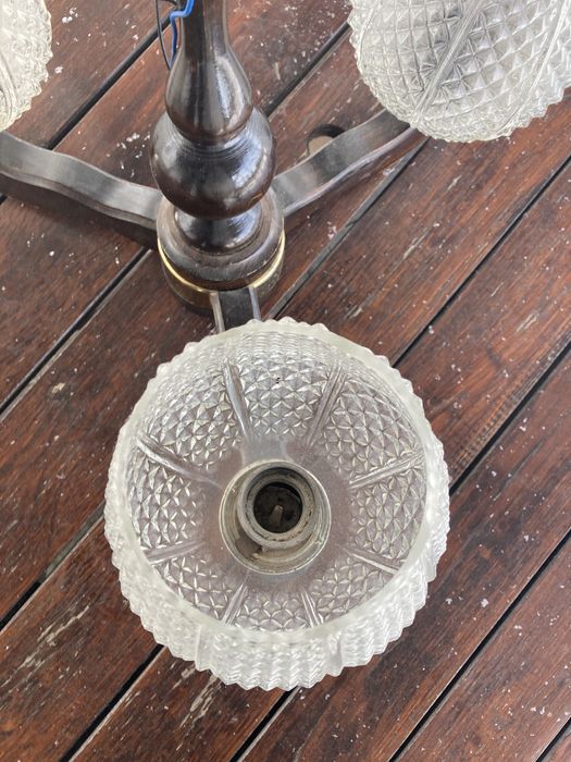 Elwgancki stary żyrandol z lat 80 toczony drewno