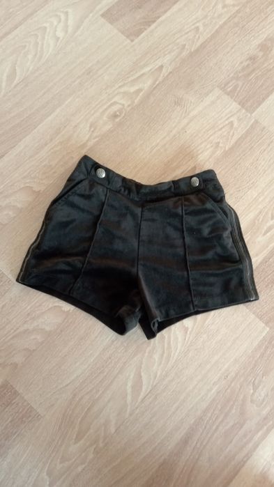 Szorty jesień zima,spodenki do rajstop r 122