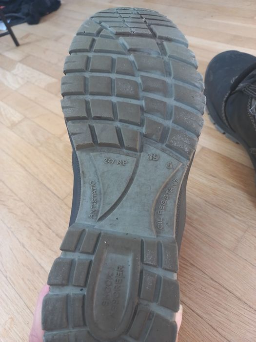 Шкіряне спец взуття