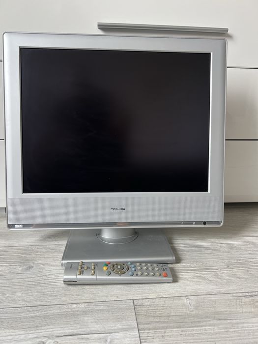 Телевізор  20дюймів LCD 20CL7R