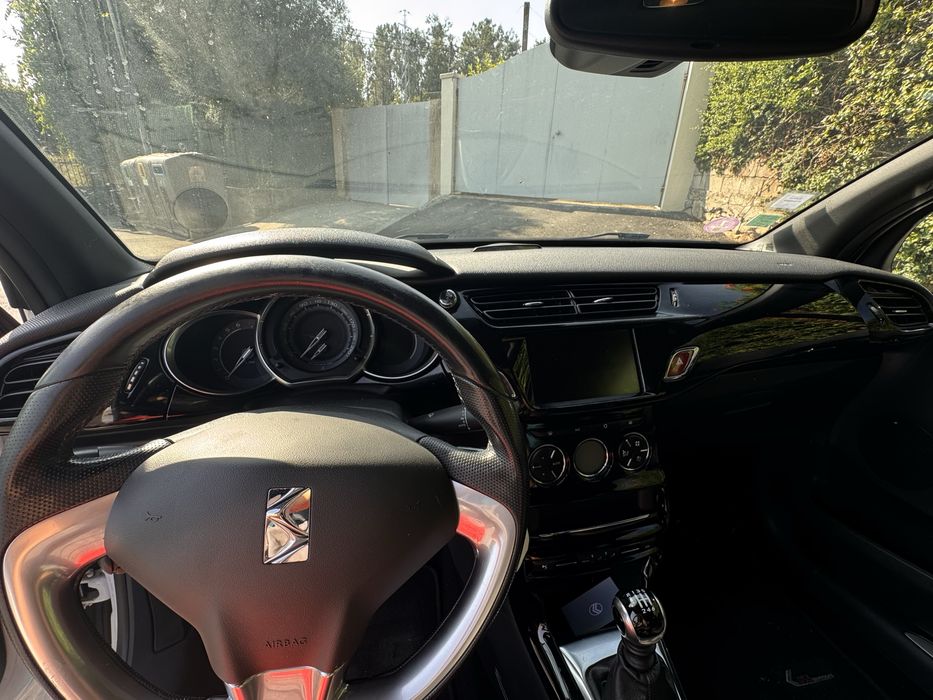 DS3 1.6 THP Full Extras