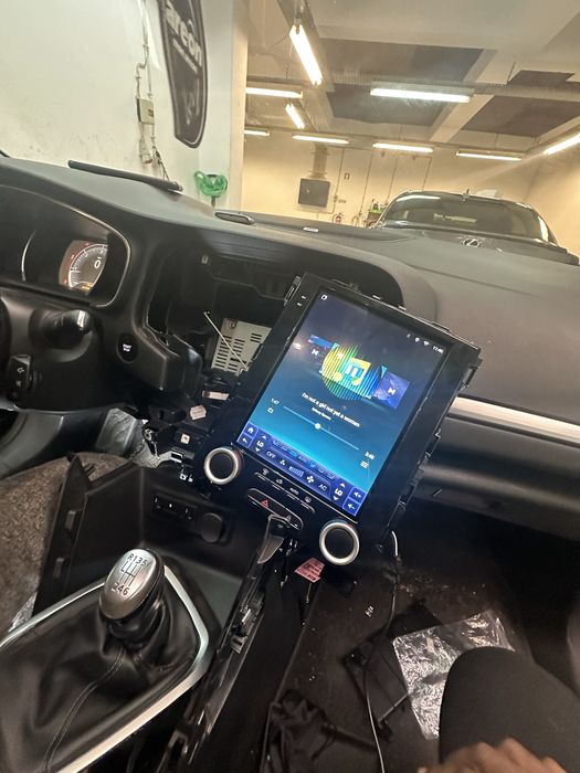 Vendemos e Montamos Sistema de Som,Rádios Específico e Univers Android