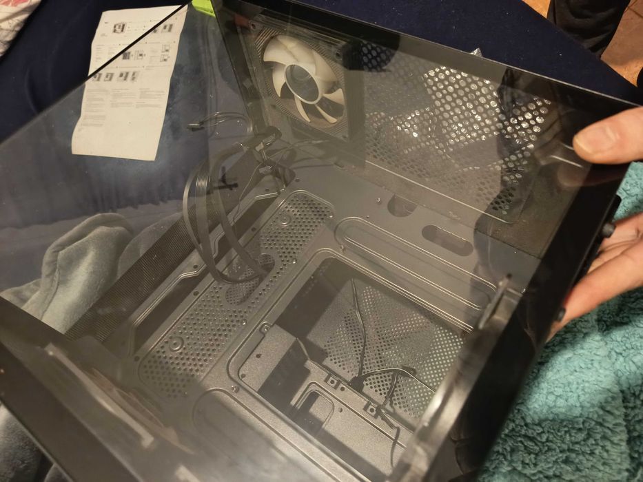 Caixa desktop de vidro gamer c/ Fans