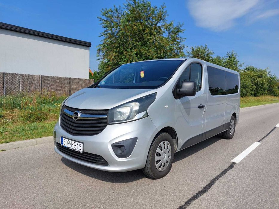 Wypożyczalnia Samochodów Busów osobowych Autolaweta Bus Winda