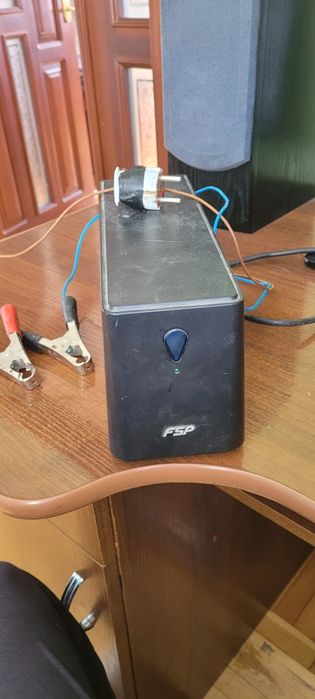 Безперебійник УПС