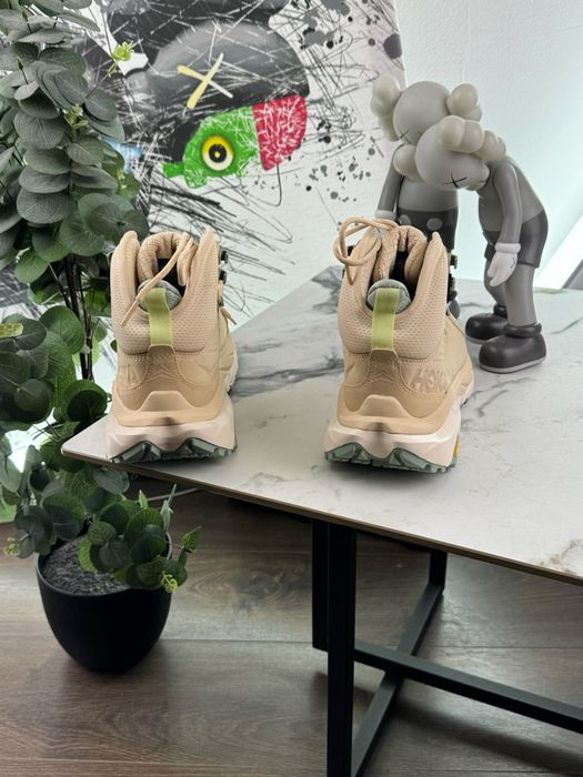 Зимові ботінки Hoka Kaha 2 Gore Tex 40 розмір Е13998