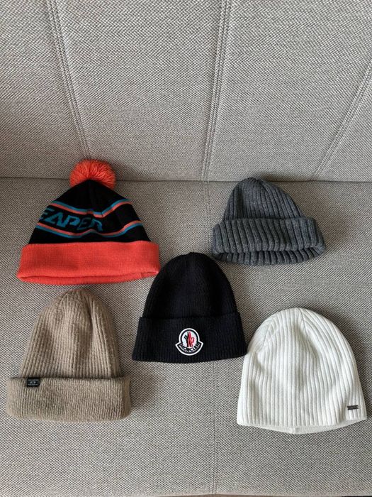 Шапки зимові жіночі та чоловічі