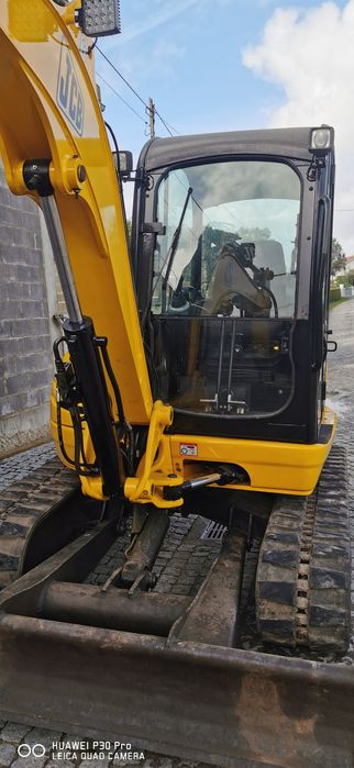 Mini giratória jcb 8055 rts