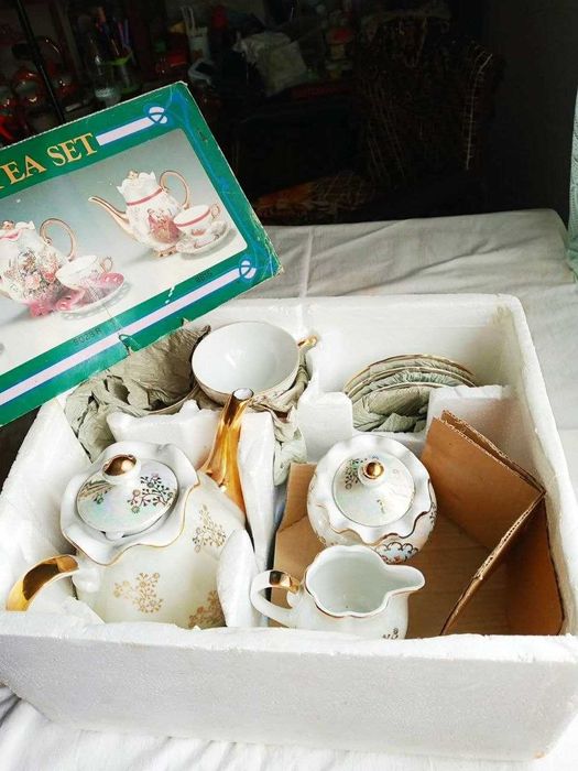 ВІНТАЖНИЙ Японський Чайний сервіз "СЕДОЙ ГРАФ"  Новий, музичний, виробництва 1970-1980 рік.