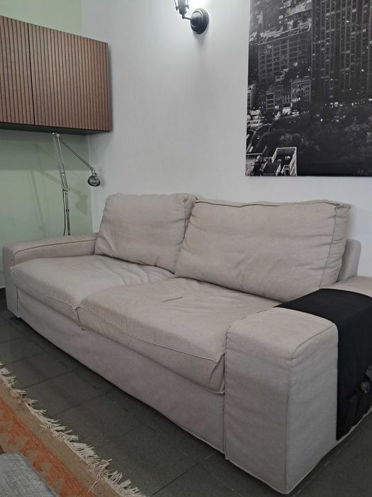 Kivik IKEA 3 lugares usado bom estado. Oferta de capas suplentes pouco usadas. Só tem de vir buscar.