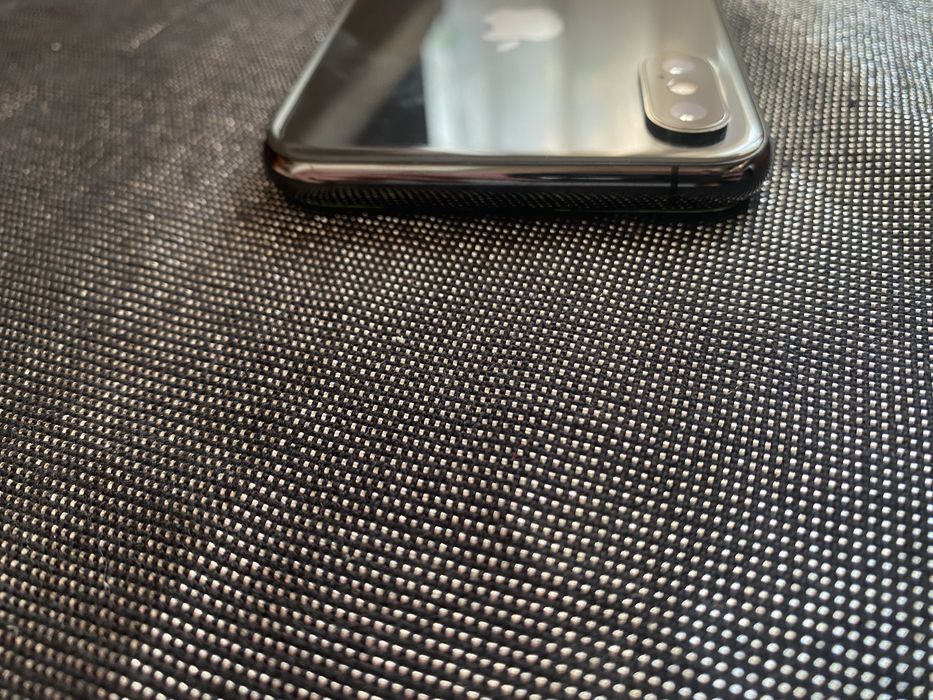 iPhone XS/64. Айфон