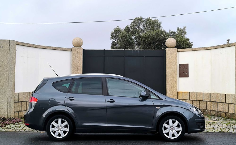 Seat Altea XL Stylance 2.0 TDI 140cv – Nacional – 1 Dono – IUC Antigo