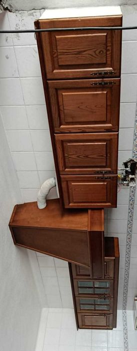 Mobília de cozinha em ótimo estado