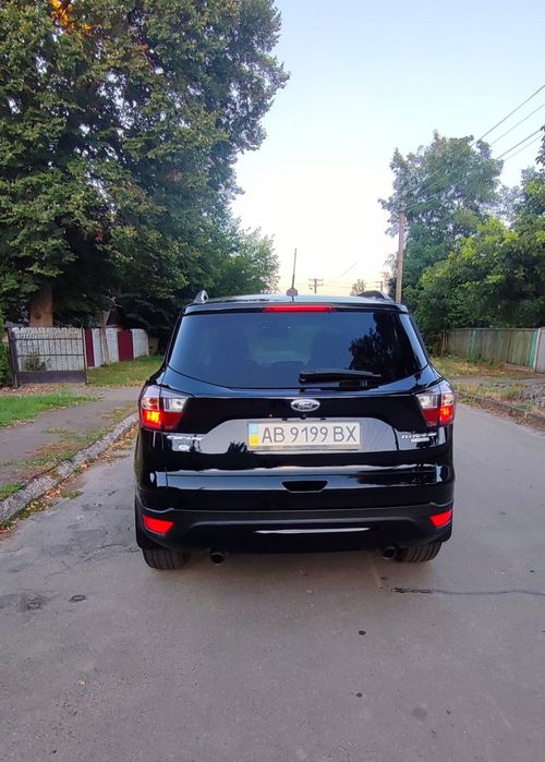 Продам Ford Escape