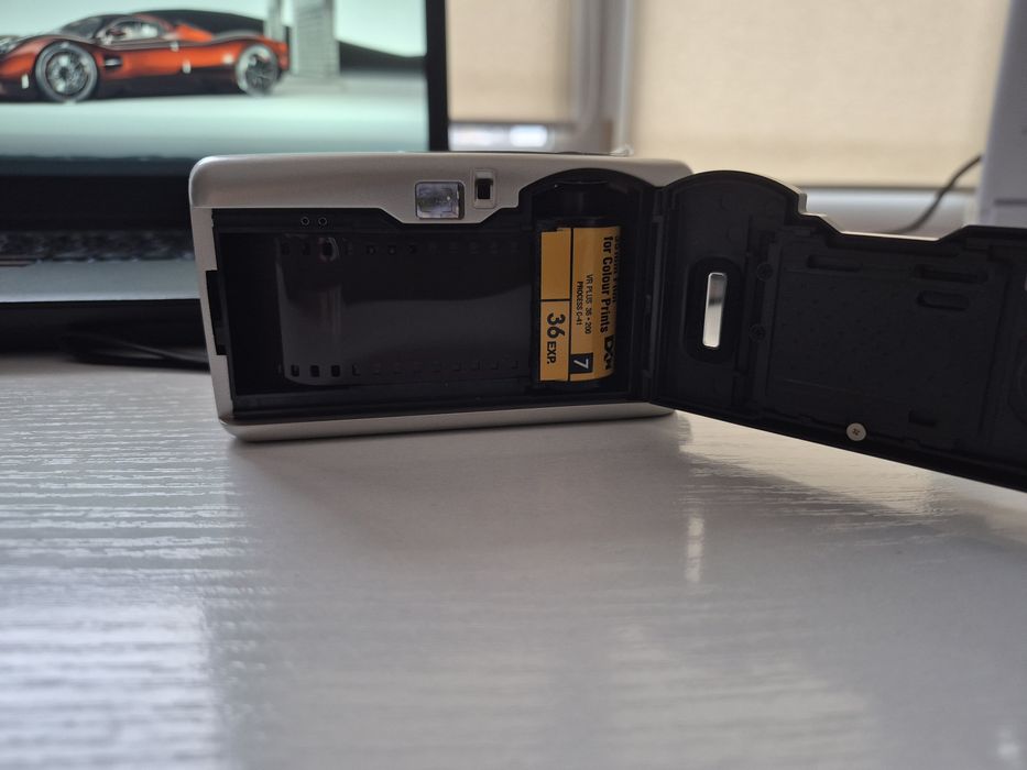 Плівковий фотоапарат Traveler AF mini Date (Стан ідеальний)