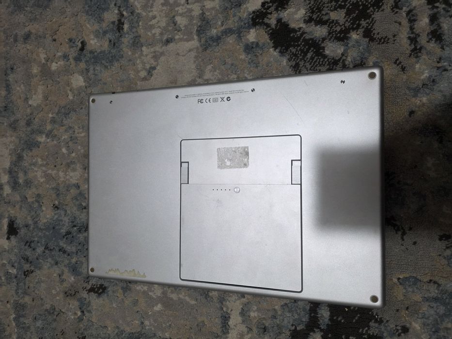 Macbook Pro (A1211)