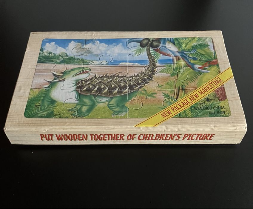 Caixa puzzles motivo dinossauros