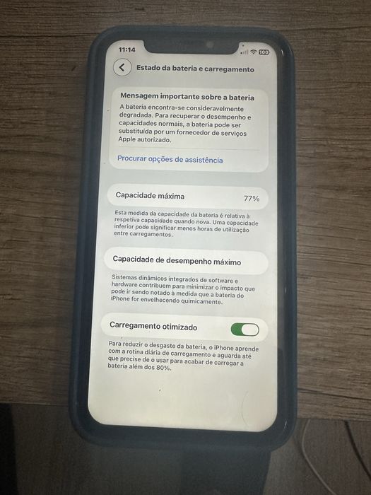 Vendo Iphone 11 em muito  bom estado