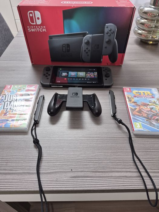 Nintendo Switch cały zestaw dwie gry