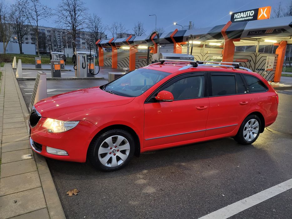 Терміново Skoda superb 2