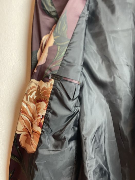 Artystyczny Garnitur z kwiatowym nadrukiem