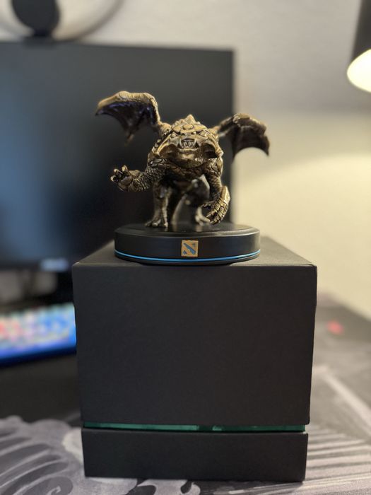 未開封新品 dota2 TI7 Collectors baby roshan Коллекционная фигурка Baby Roshan (Dota 2, TI7): 5 999 грн