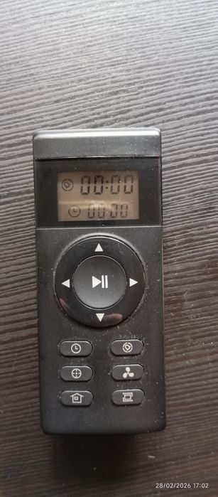 Aspirador robô silvercrest lava e aspira