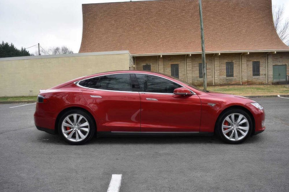 Tesla Model S      2014