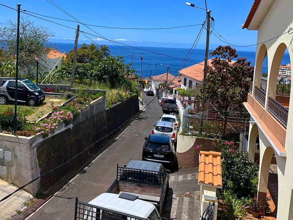 Moradia T2 para arrendamento em Estrada Caminho Lombo do Salão, Calheta