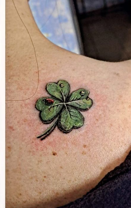 Тату на любу тематику у різних стилях