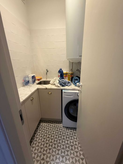 apartamento t3  R. de Mouzinho da Silveira 180