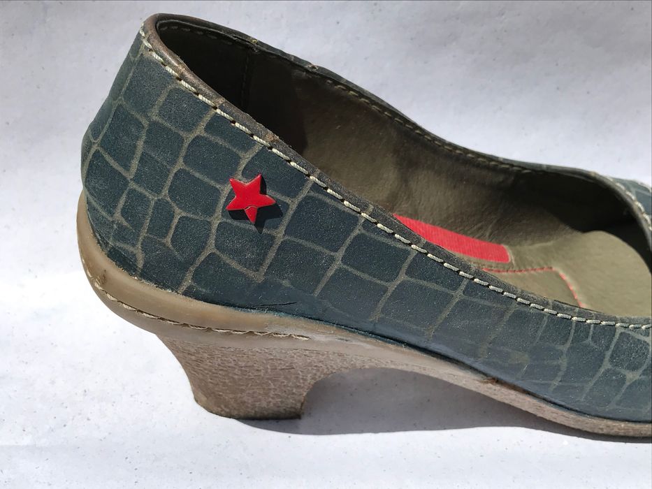 Sapatos de salto Cubanas brancas e azuis 39