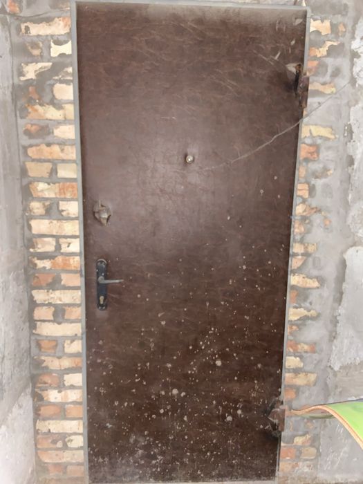 Комора, приміщення для зберігання речей, кладова, кладовка