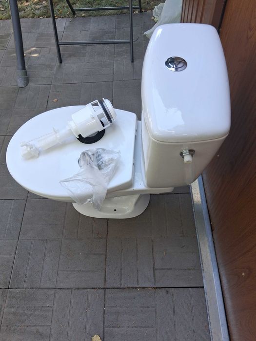 Toaleta, sedes dolnopłuk Cersanit