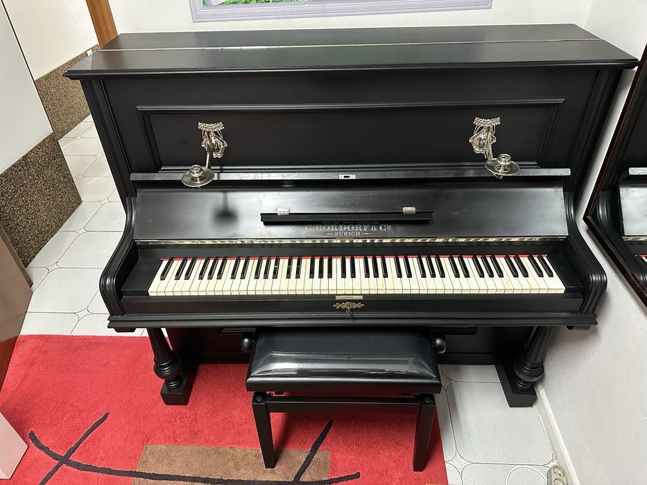 Piano acústico Rordorf  restaurado