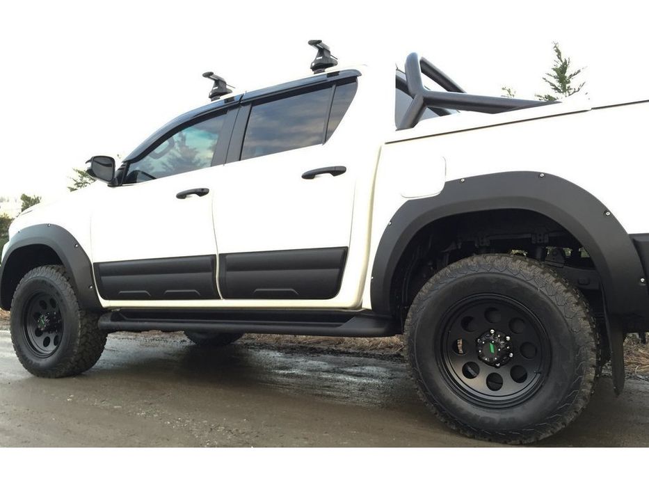 Toyota Hilux 2015- рр. Розширювачі колісних арок (2015-2020, АБС, на болтах)