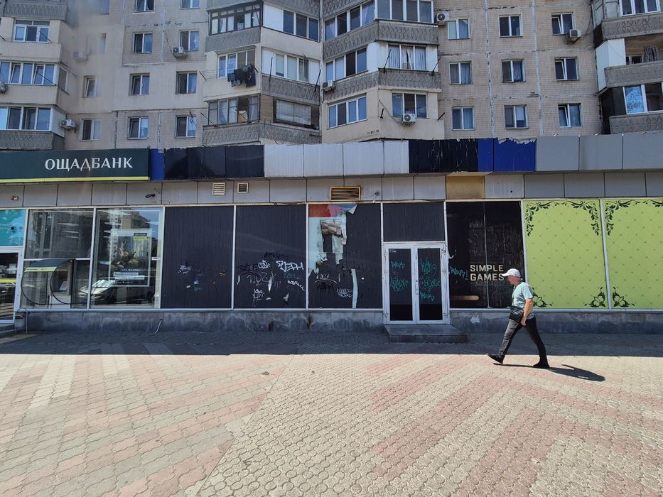 Аренда магазина на пересечении Бочарова и Палия