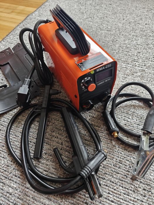 Spawarka MMA inwertor MMA/Tig 250 A