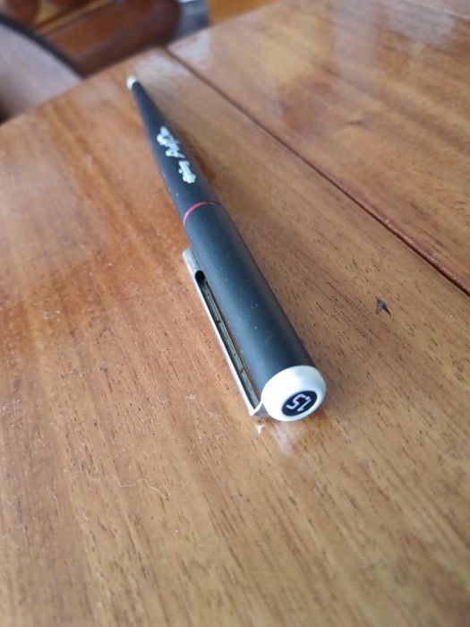Caneta Rotring Artpen