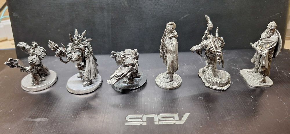 Оловянные фигурки Warhammer 40К