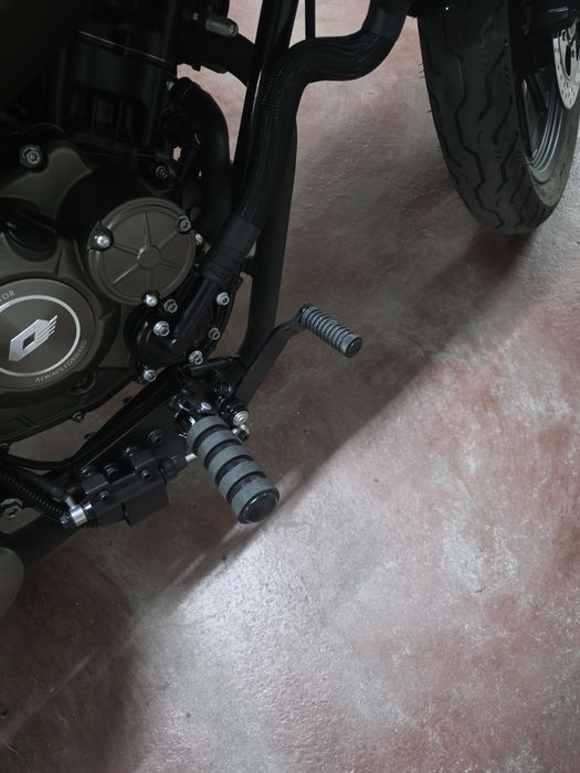 Moto qj srv 125 garantia 5 anos como nova