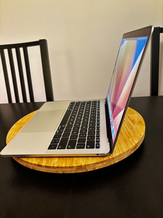 MacBook Pro 13” 2017 | i5 | 8GB | 256GB SSD