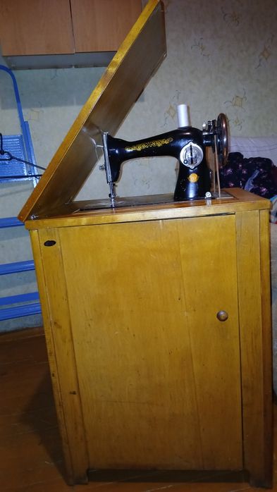 Швейная машинка ПМЗ