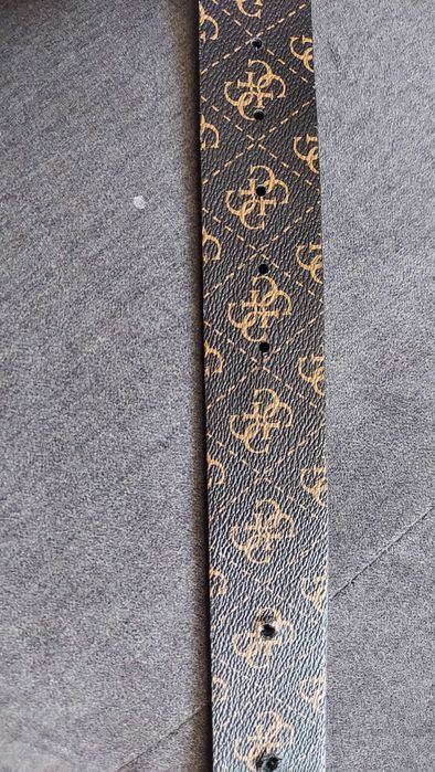 Pasek marki GUESS