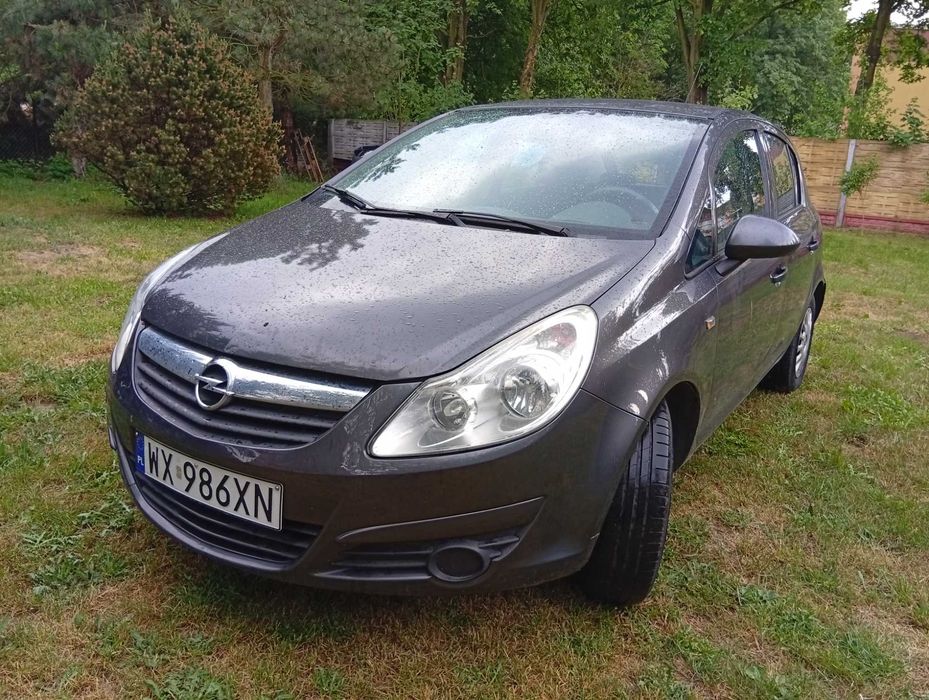 Opel corsa 1.2 rok 2010