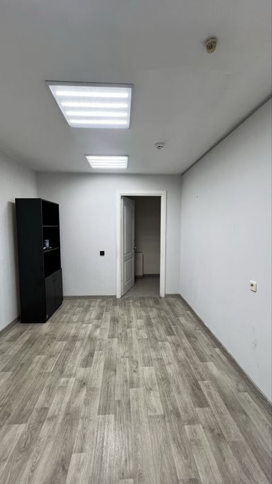 Здам кабінет біля Менори